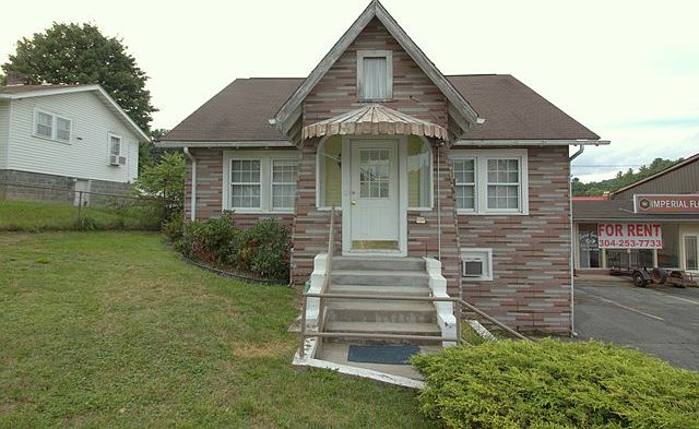1st image of 1681 Robert C Byrd Dr