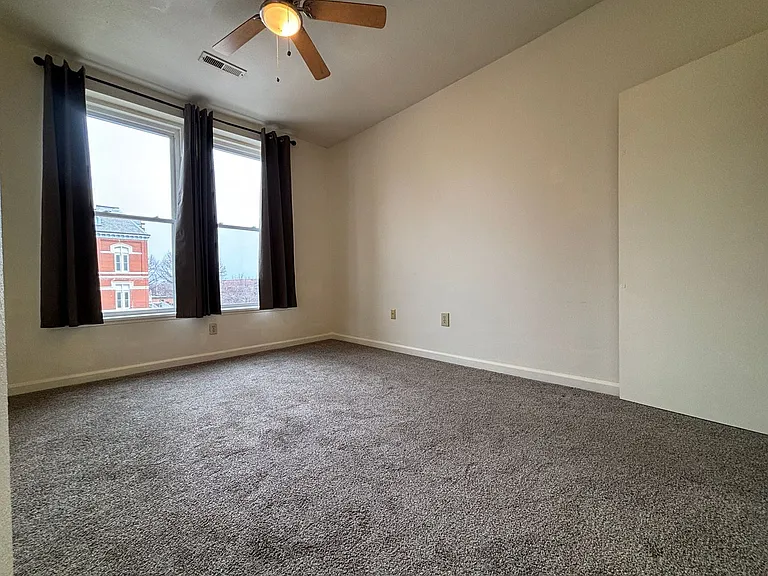 112-116 E 3rd St — Photo 8