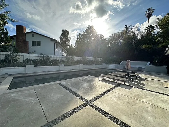 4929 Reseda Blvd — Photo 17