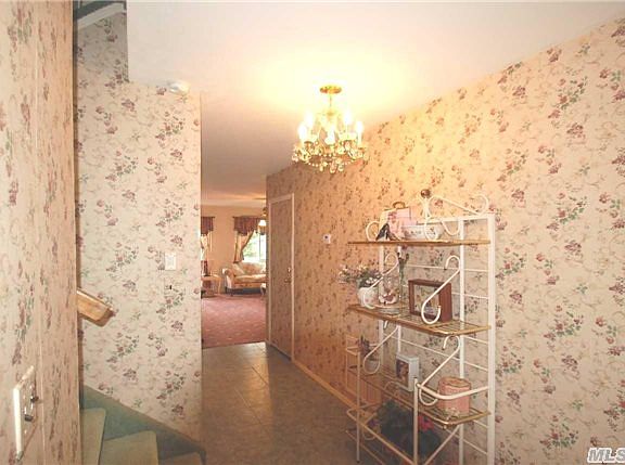 3rd image of 137 Southgate Dr