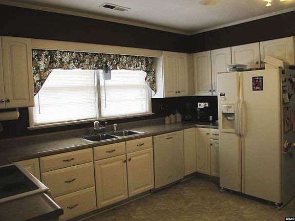 3rd image of 2308 Nailling Dr
