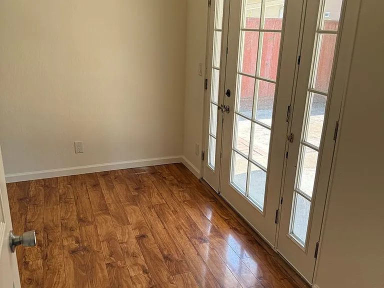 3893 Clough Ave — Photo 8
