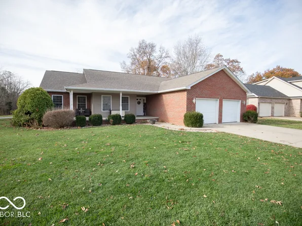 1675 W Twin Oaks Dr, North Vernon, IN 47265
