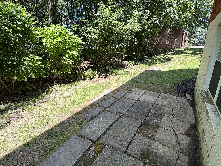 312 Bellford Ct — Photo 21