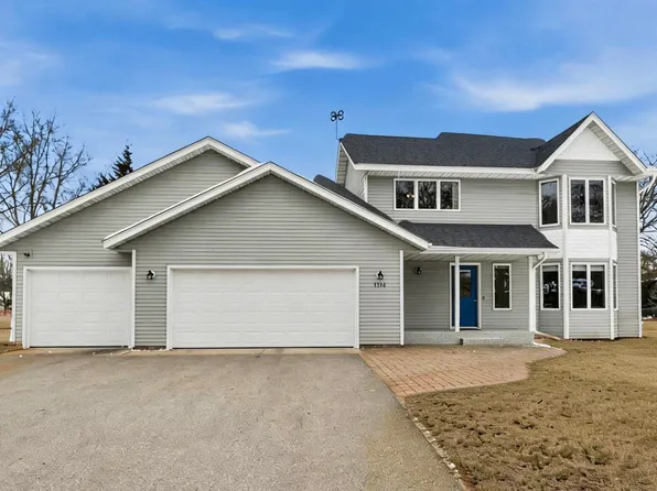 1314 W Oakes Dr, Saint Cloud, MN 56303