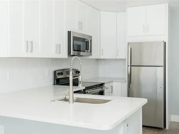 13248 4th St E Unit 2, Saint Petersburg, FL 33708