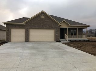 5478 E Shae Lake Dr, Mooresville, IN 46158