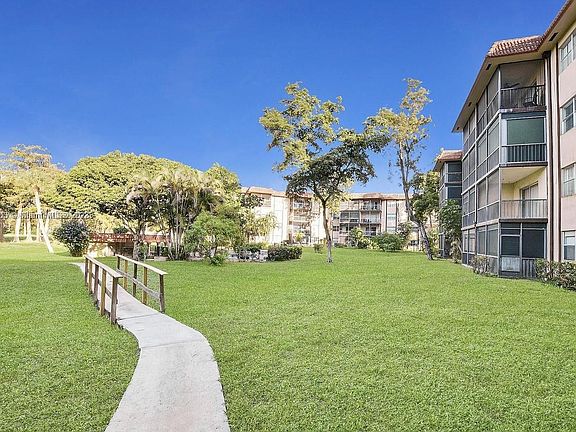 5th image of 6301 N Falls Circle Dr APT 203