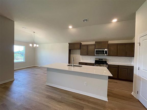 4th image of 2332 SE 92nd Ter