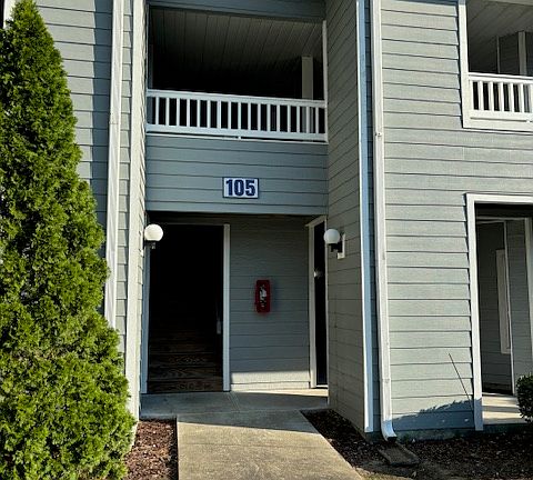 2nd image of 105 Breezewood Dr APT A