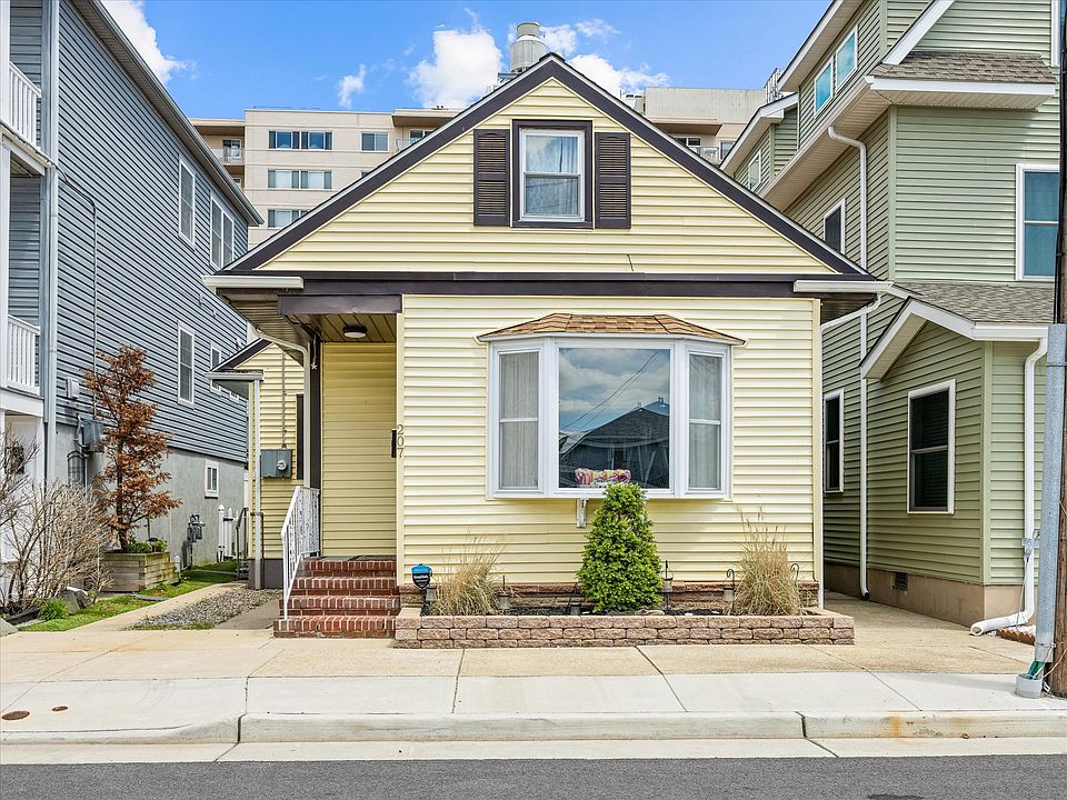 1st image of 207 N Harvard Ave
