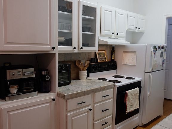 5th image of 4425 Westlawn Dr APT D206