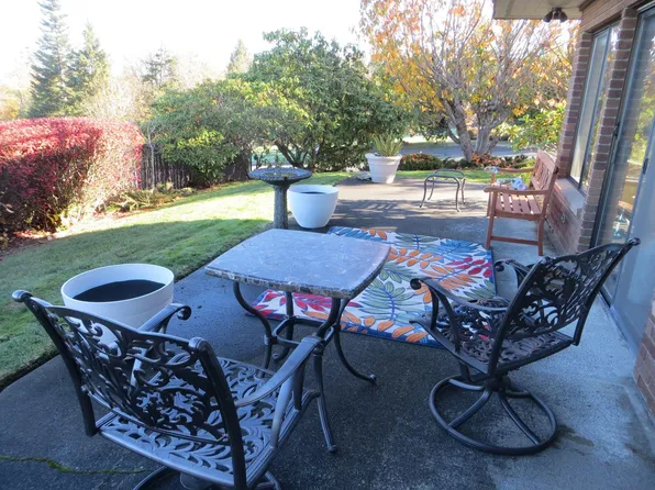 704 S Alder St, Port Angeles, WA 98362