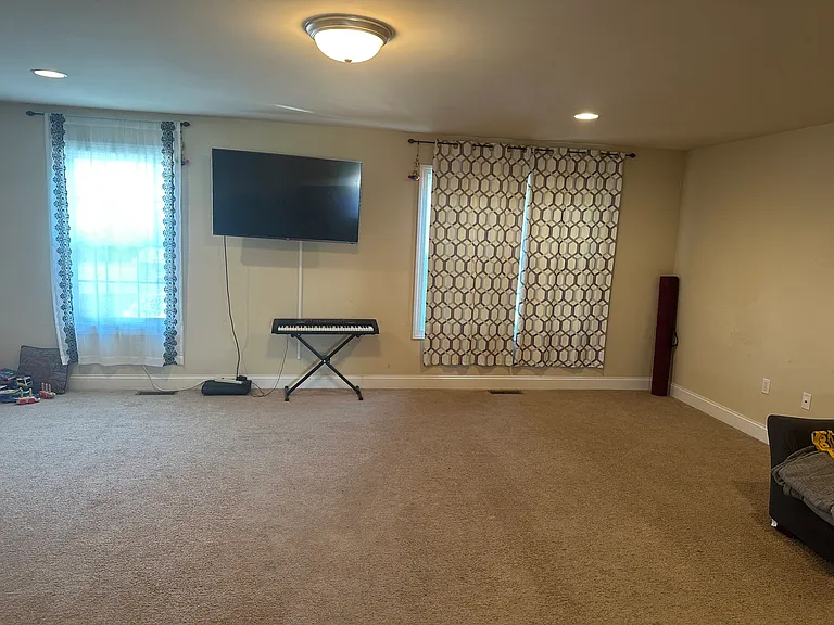 815 Spring Rock Ct — Photo 5