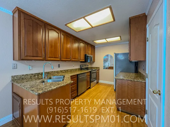 2940 Twin Creeks Ln, Rocklin, CA 95677