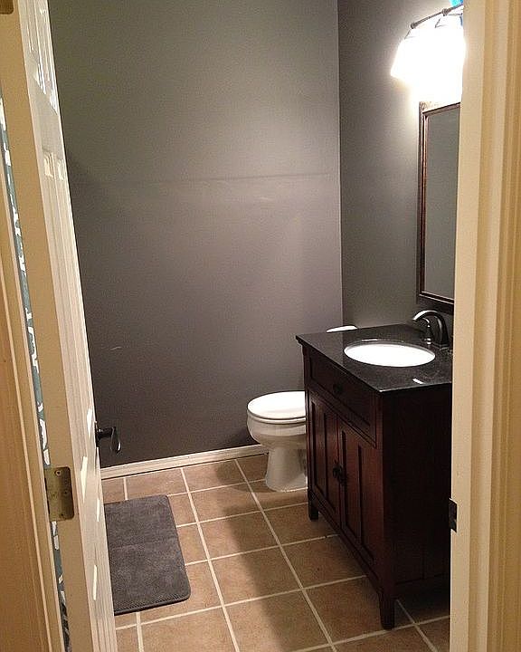 Main floor full bath