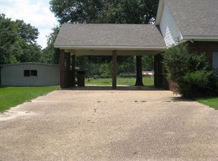 328 Kickapoo St, Frankston, TX 75763