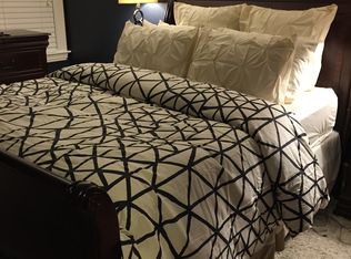 357 Austin St #B, Newton, MA 02465