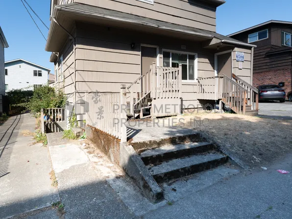 4249 9th Ave NE, Seattle, WA