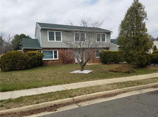 45 Sheffield Ave, Monroe Township, NJ 08831
