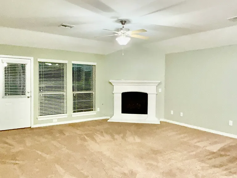 10534 Cruces Dr — Photo 35
