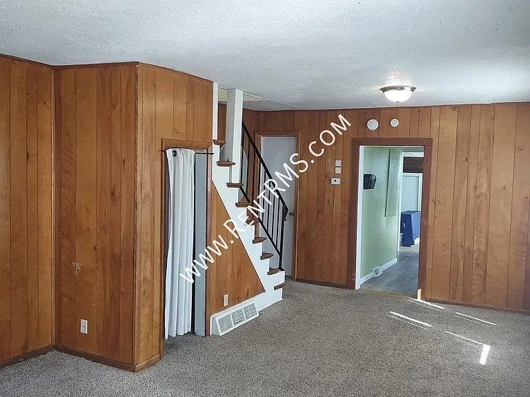 1108 NE Kellam Ave — Photo 4