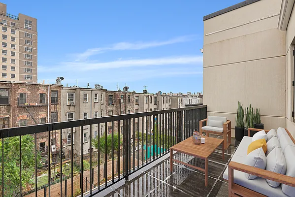 Rented by Compass | media 10