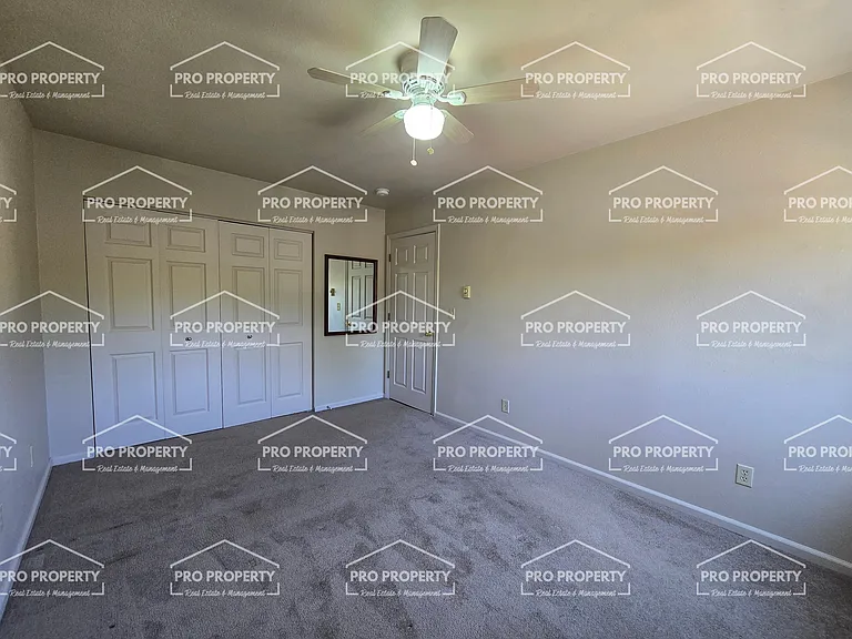 1506 E 5th St — Photo 16
