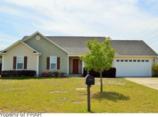 409 Lewis Clark Dr, Hope Mills, NC 28348