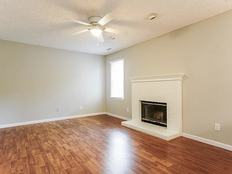 116 Elmridge Dr — Photo 4