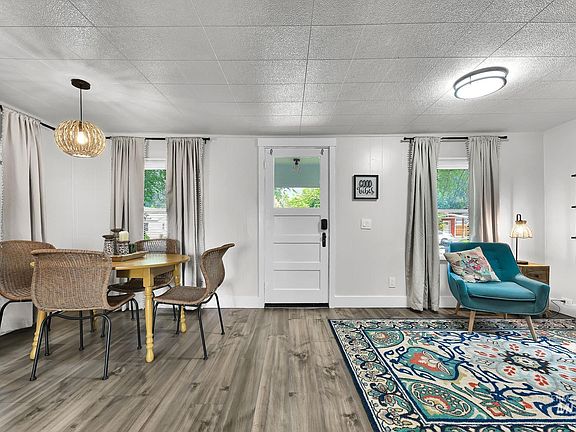 5th image of 221 Hudson Ave