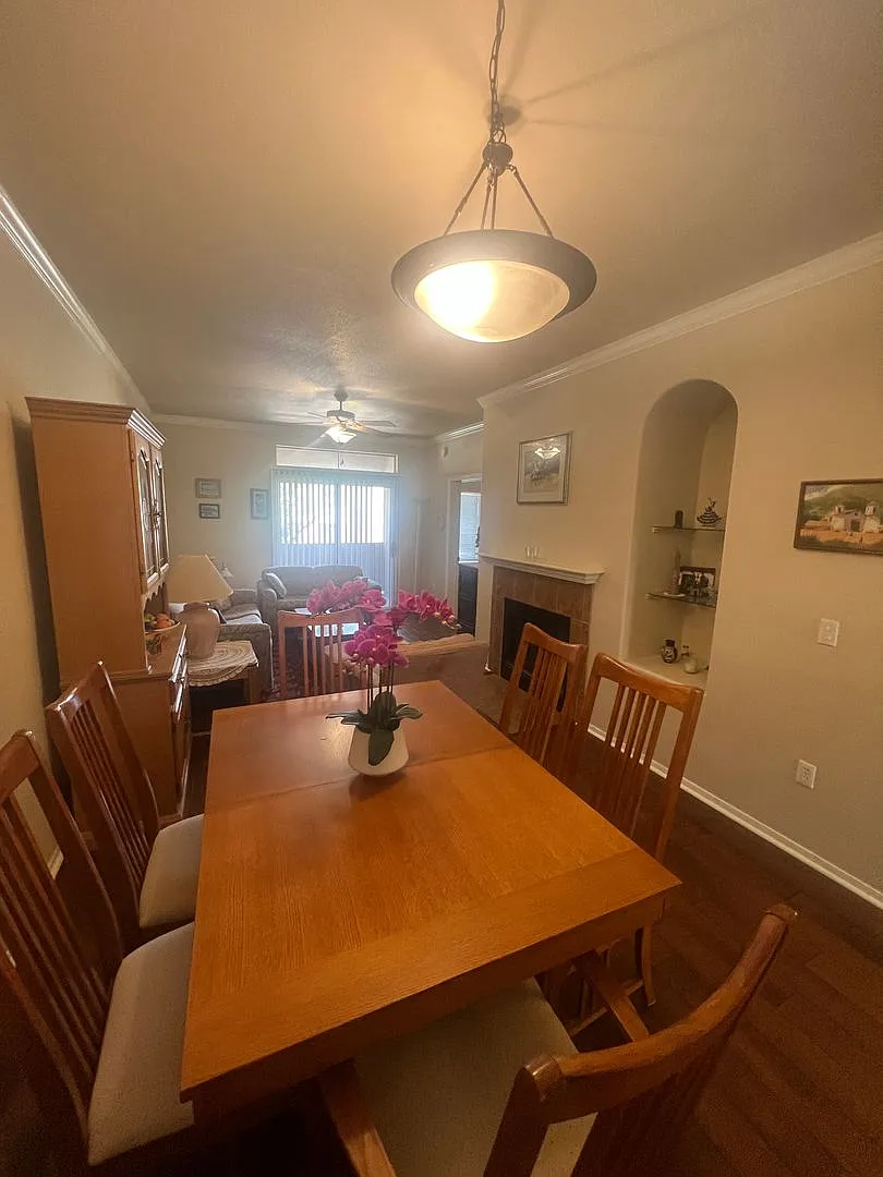 Furnished 2 Bed/2 Ba Condo At Sunrise & Kolb! Available For Self Viewing! — Photo 4