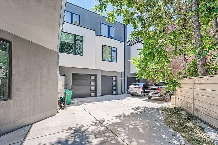 3807 N Franklin St — Photo 24