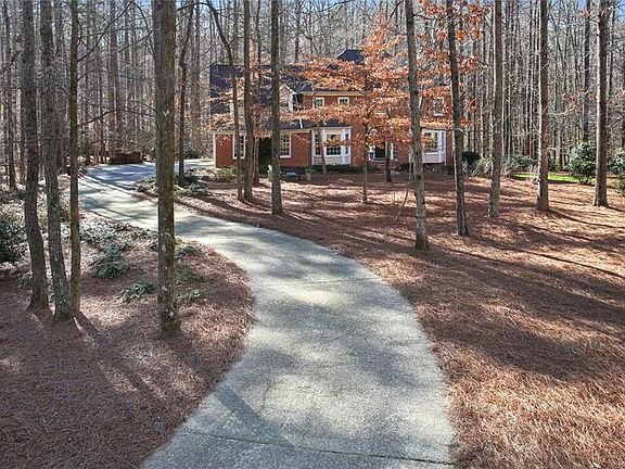 3rd image of 4685 Jefferson Township Ln