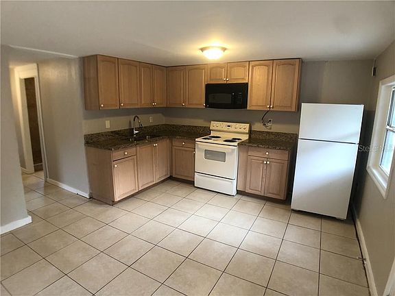 2nd image of 619 Plateau Ave