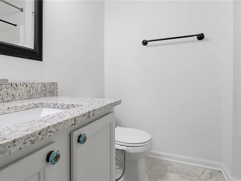 2915 Greyhawk Ln — Photo 26