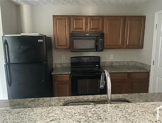 5202 Fairington Ridge Cir — Photo 10
