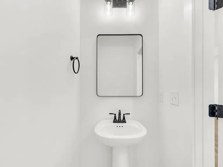 352 Front Ridge Cir — Photo 18