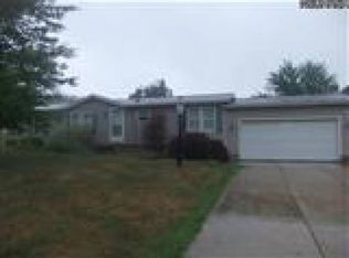 8581 Greenleaf Cir NW, Canal Fulton, OH 44614