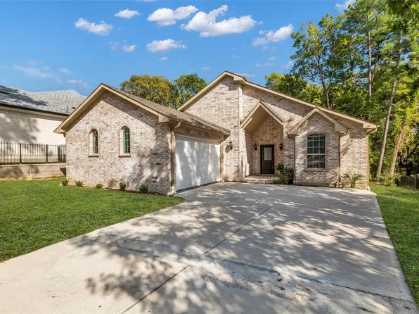 237 Camden Hills Dr, Montgomery, TX 77356