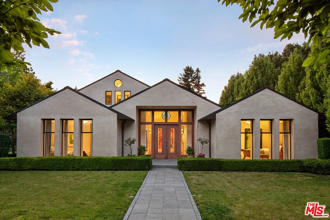 4 bed, 6.5 bath, 6296 sqft, $90,000 — Photo 1