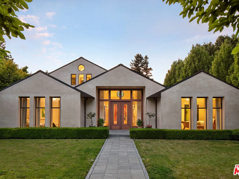 74 Atherton Ave