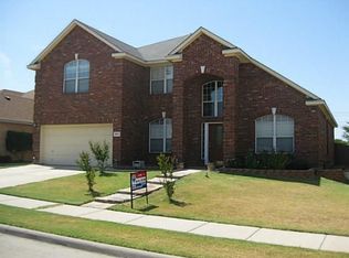 2411 Rio Grande Dr, Grand Prairie, TX 75052