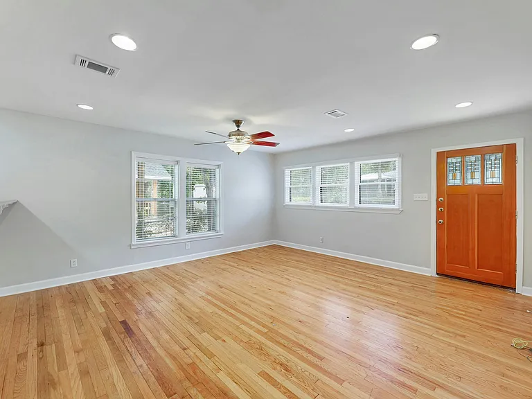 4604 Evans Ave — Photo 4