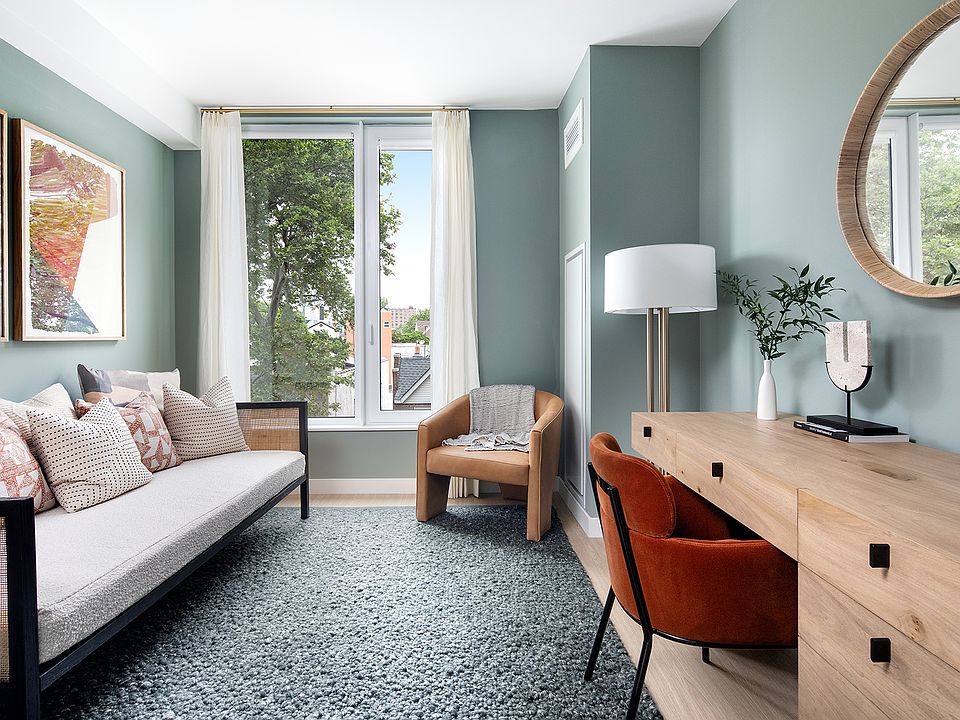 1st image of 30-77 Vernon Blvd #321E