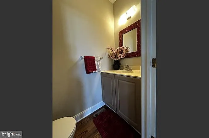 88 Granville Way — Photo 14