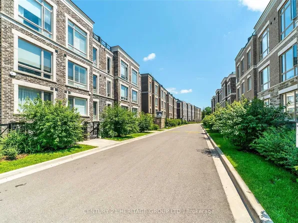 20 Dunsheath Way #309, Markham, ON L6B 1N3