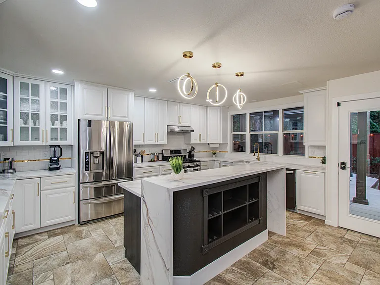 35 Alden Glen Dr — Photo 12