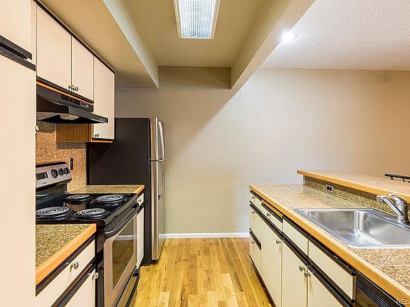 3rd image of 28 Cypress Ct