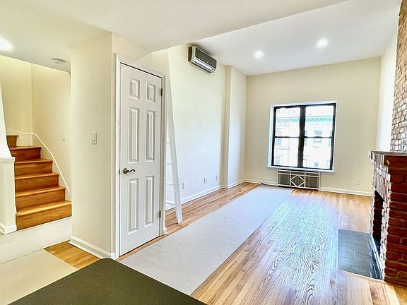 2nd image of 124 W 75th St Penthouse A